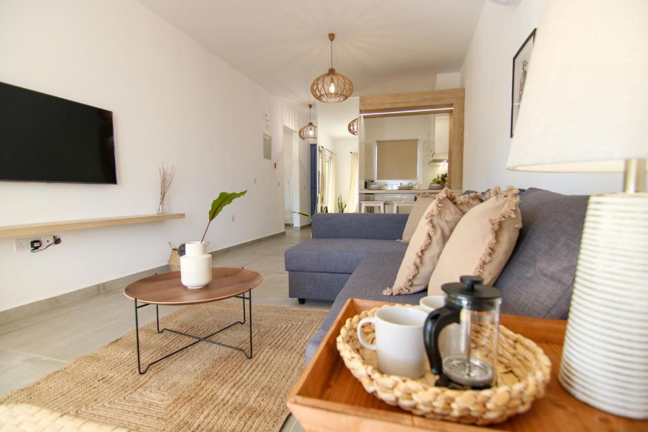 Phaedrus Living Seaview Luxury Flat Limnaria 153 Apartment Paphos Exterior photo